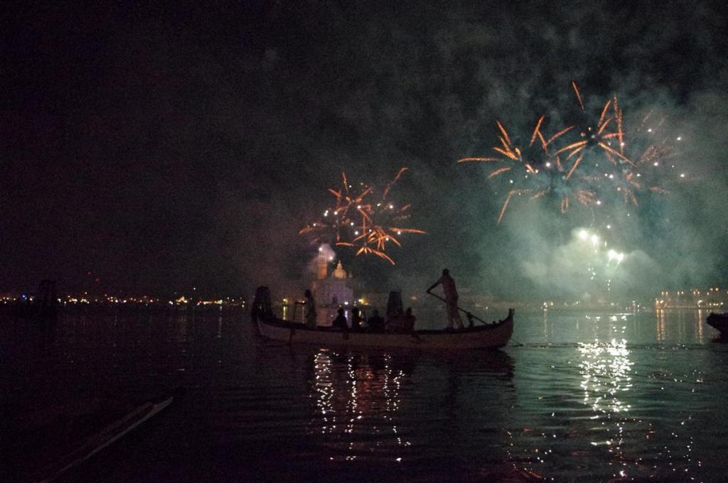 Appartamento In Palazzo Storico A Venezia Centro 外观 照片